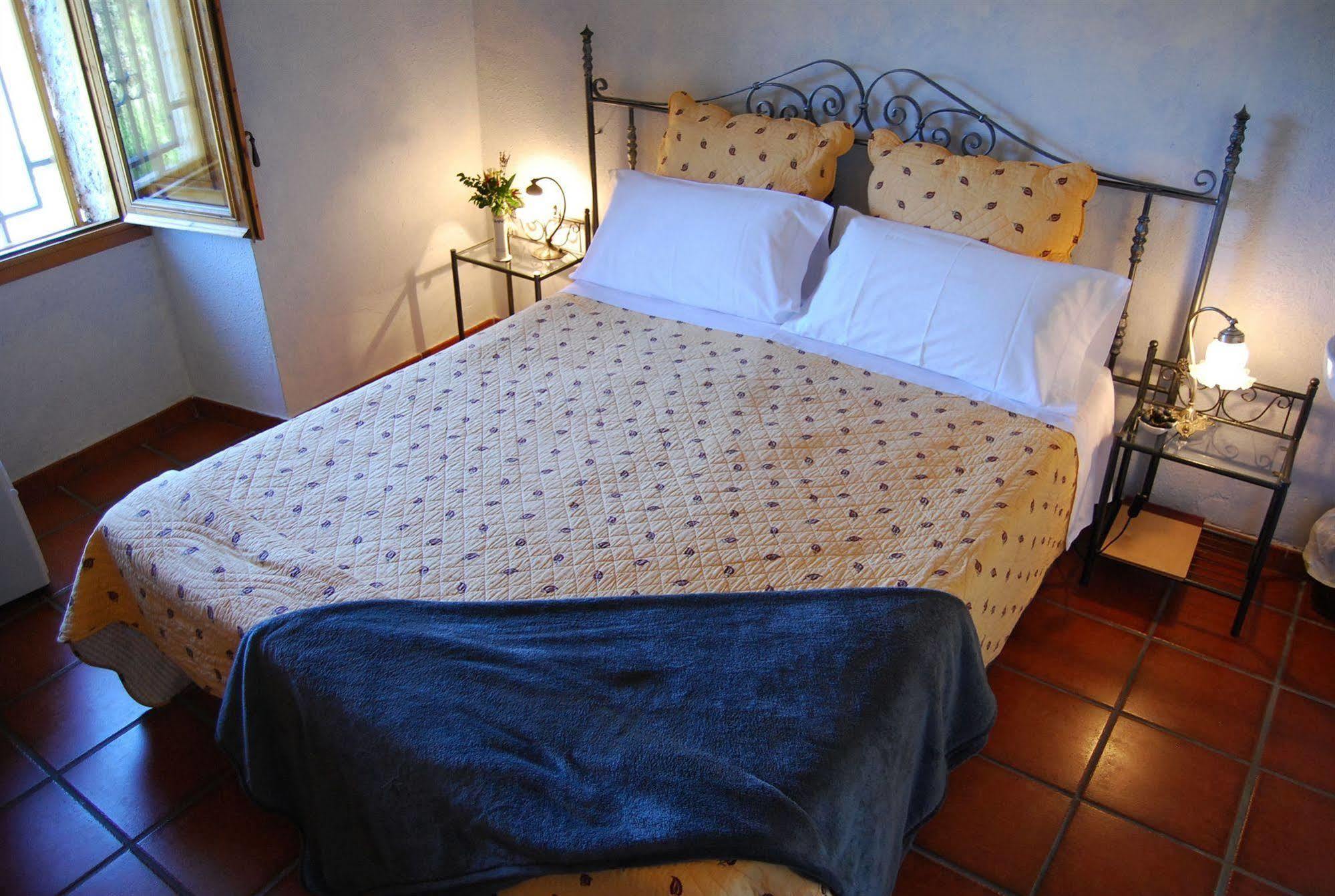 Arianella Holiday Home Penedes Torrellas de Foix Exterior photo
